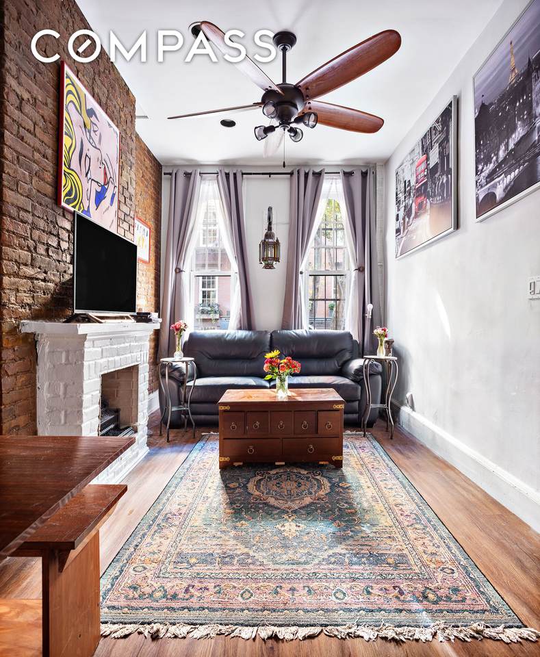 84 Horatio Street - Photo 1