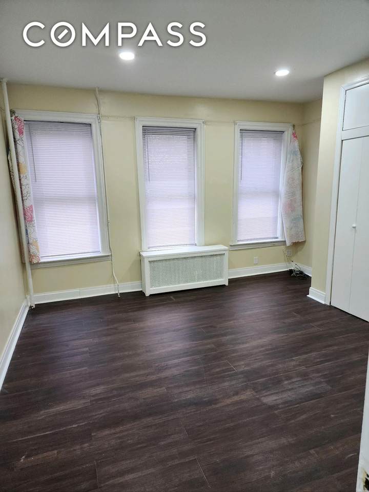 161 52nd Street - Photo 1