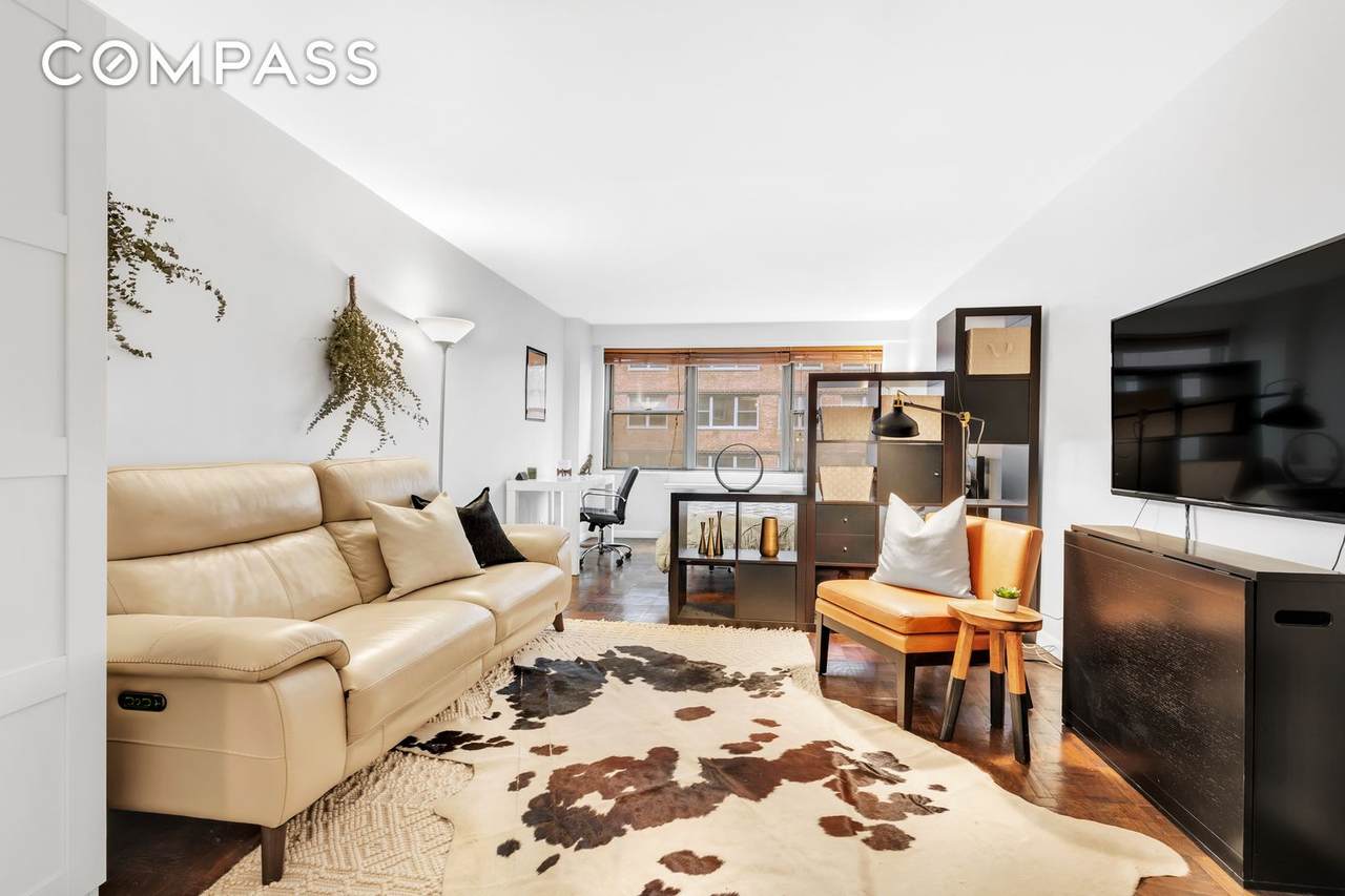 10 15th Street - Photo 1