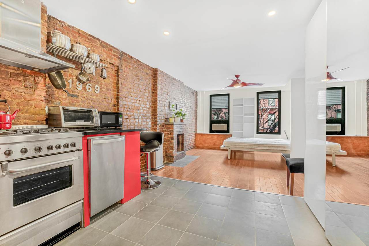 88 3rd Street - Photo 1