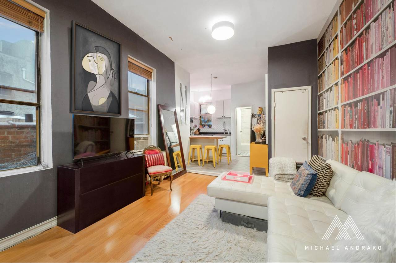 228 13th Street - Photo 1