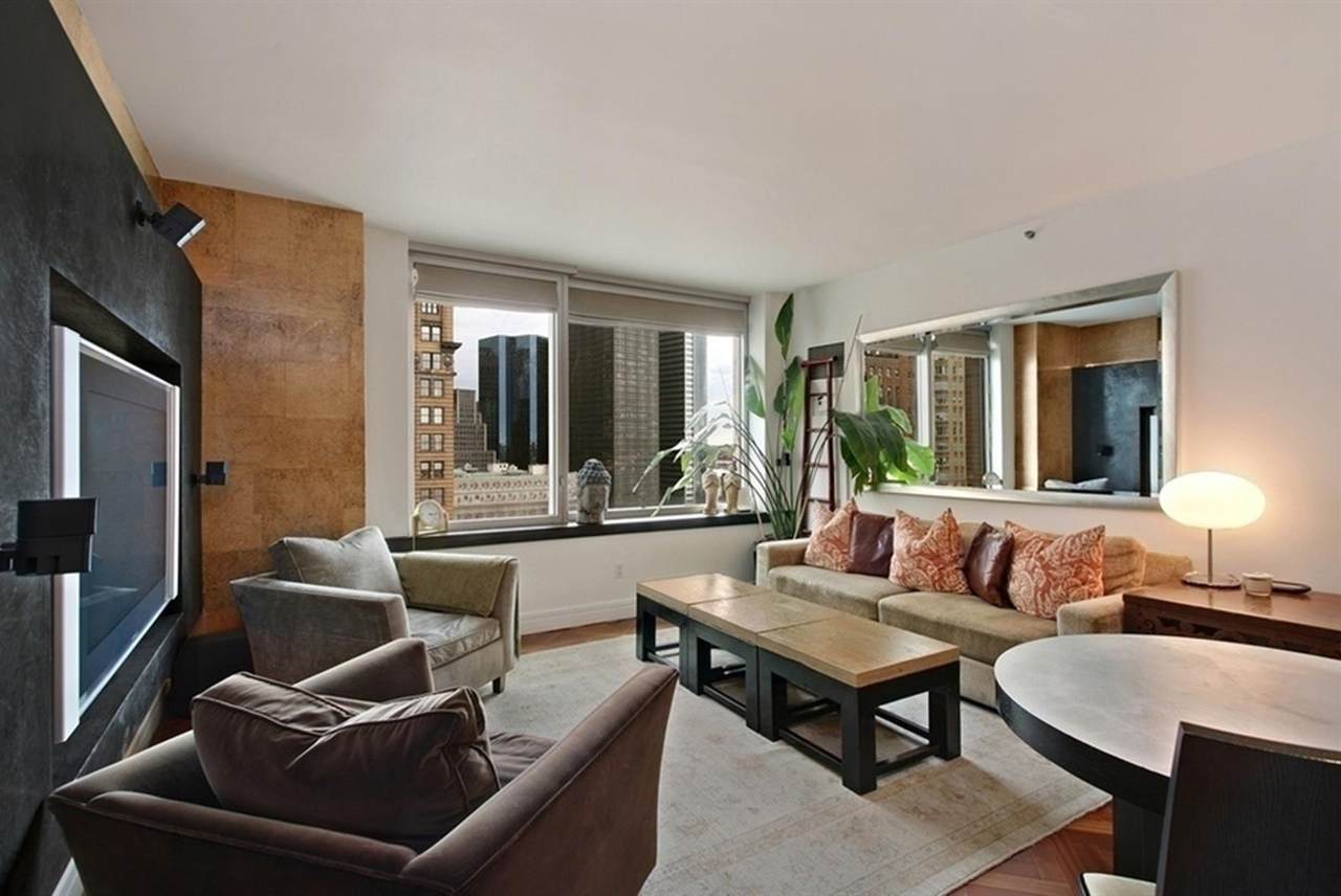10 Little West Street - Photo 1