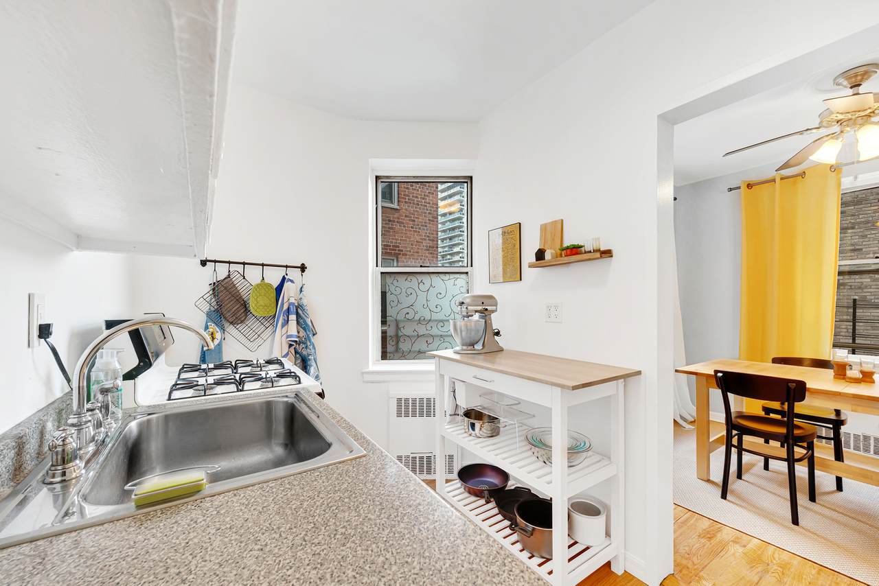 800 Grand Concourse - Photo 1