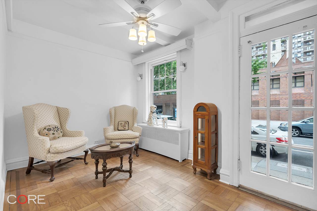 51 90TH Street - Photo 1