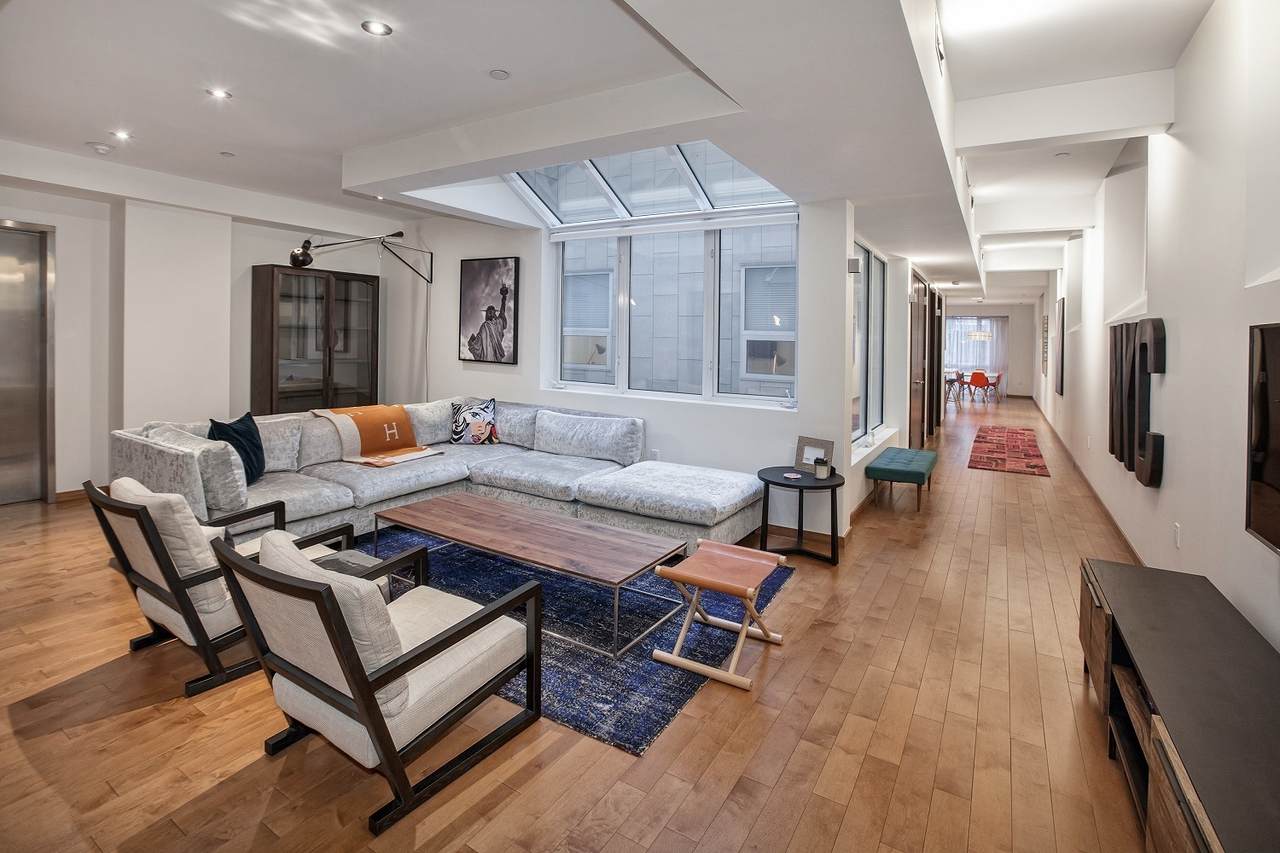 135 4TH Street - Photo 1
