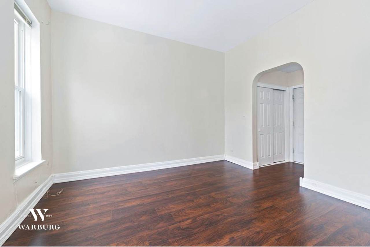 155 120TH Street - Photo 1