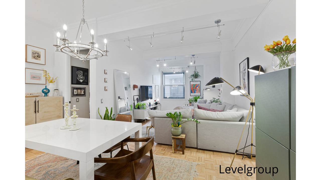 88 Greenwich Street - Photo 1