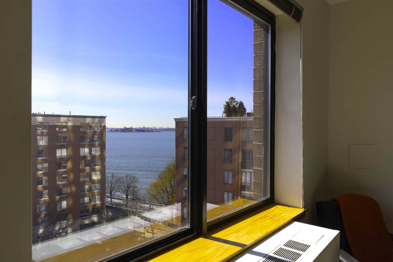300 Rector Place - Photo 1