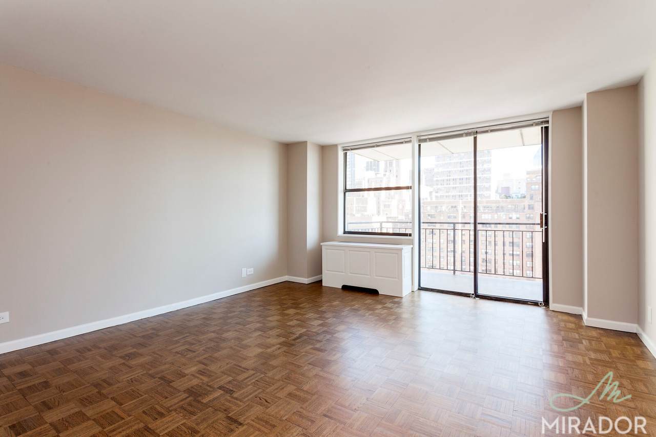 330 39TH Street - Photo 1