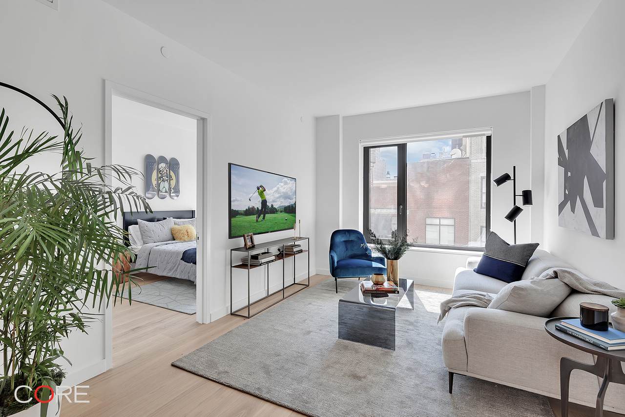 211 29TH Street - Photo 1