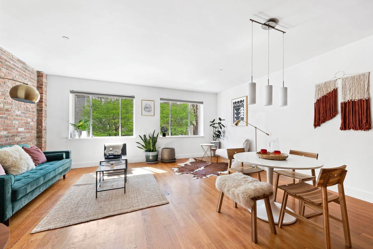 201 Spencer Street - Photo 1