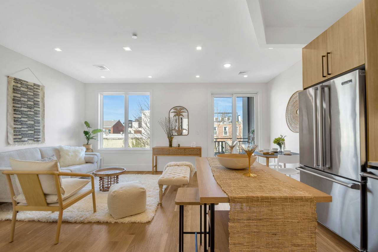 145 14TH Street - Photo 1