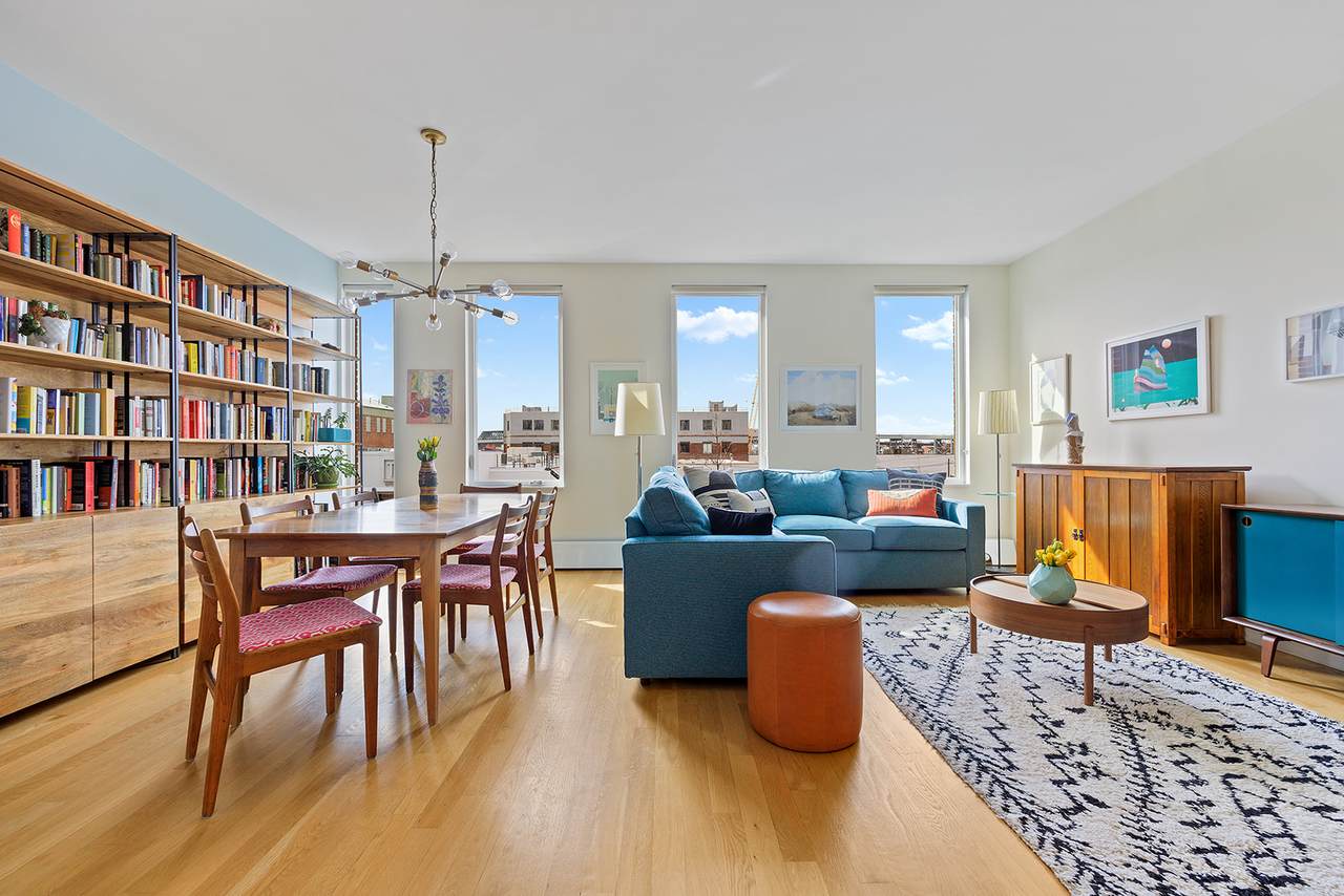 109 3RD Street - Photo 1