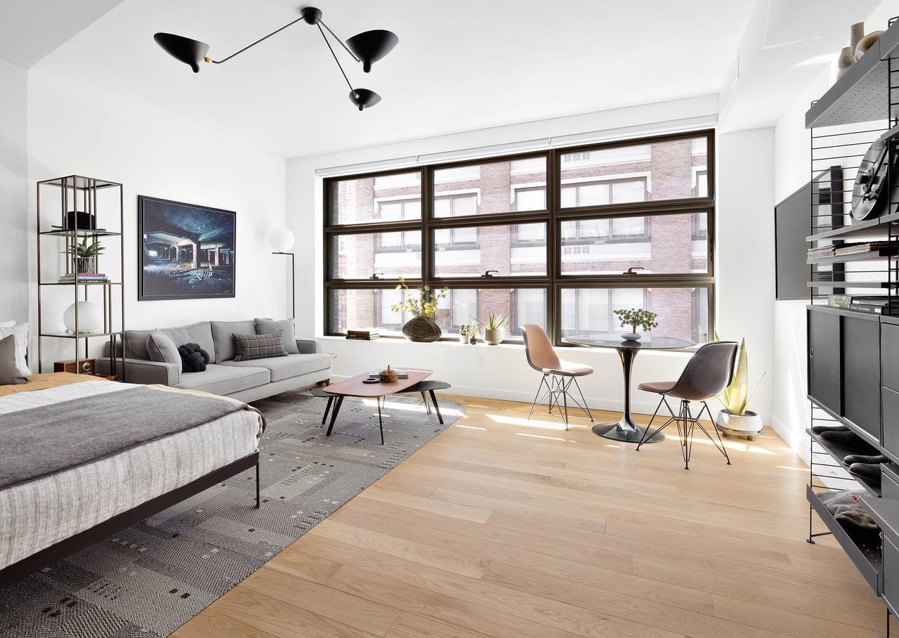 547 47TH Street - Photo 1