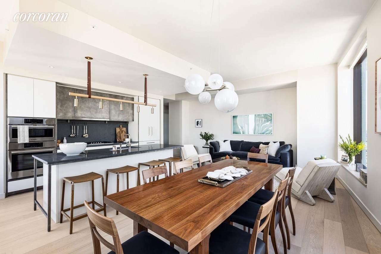11 Hoyt Street - Photo 1