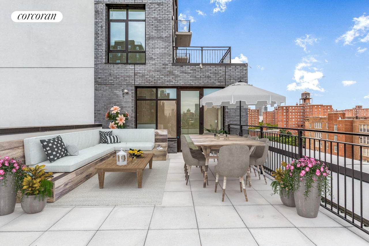 1516 Park Avenue - Photo 1