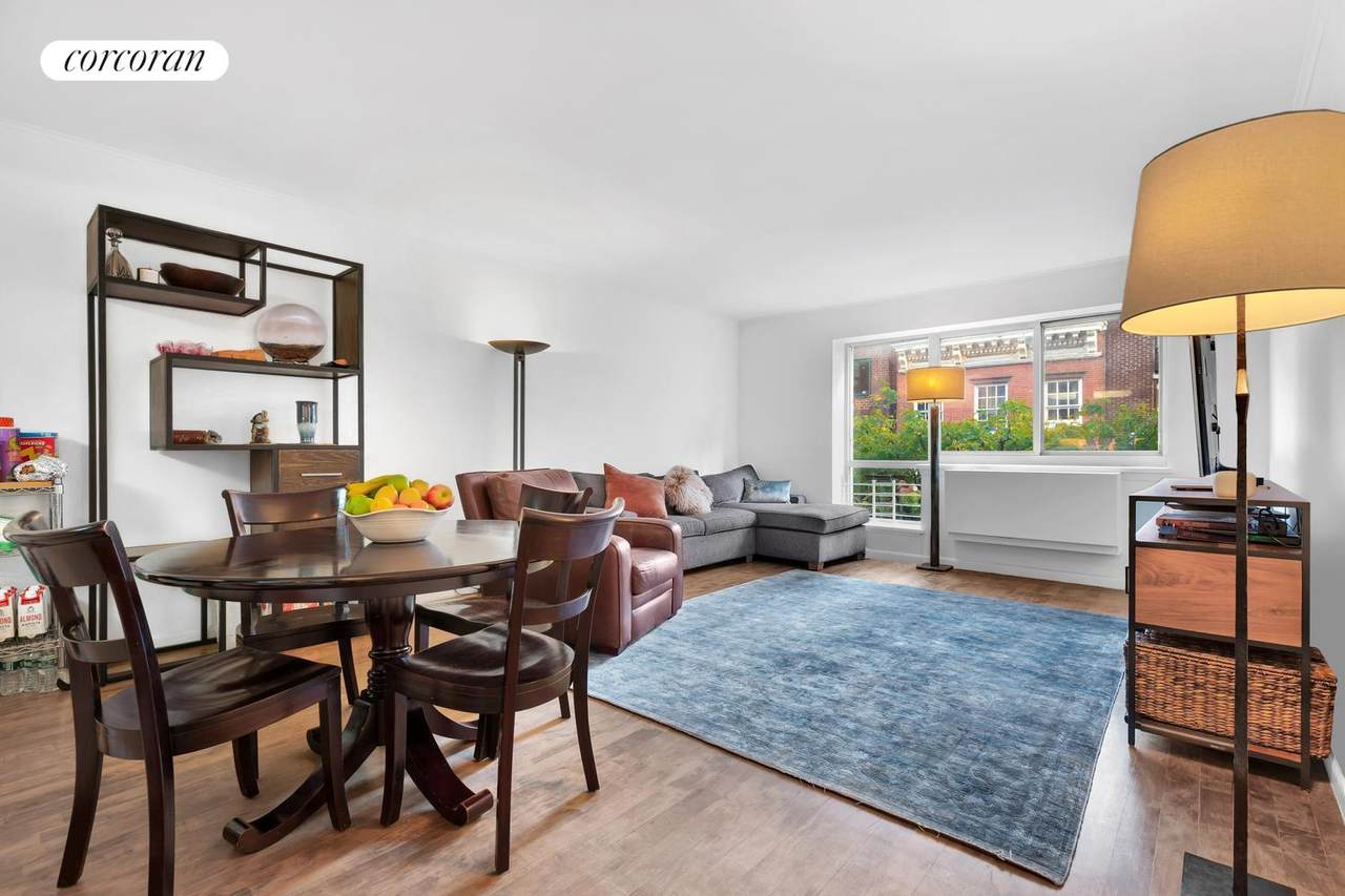 359 11TH Street - Photo 1