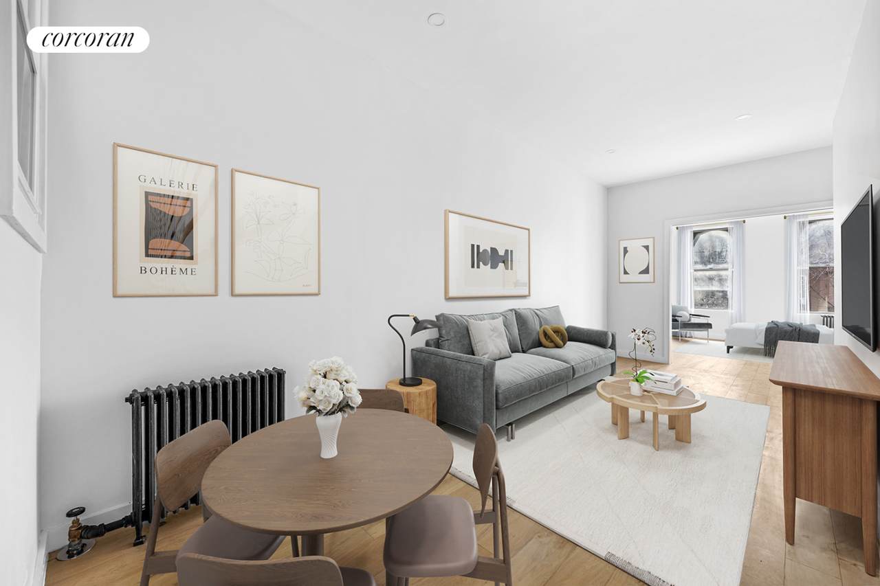 370 5TH Avenue - Photo 1