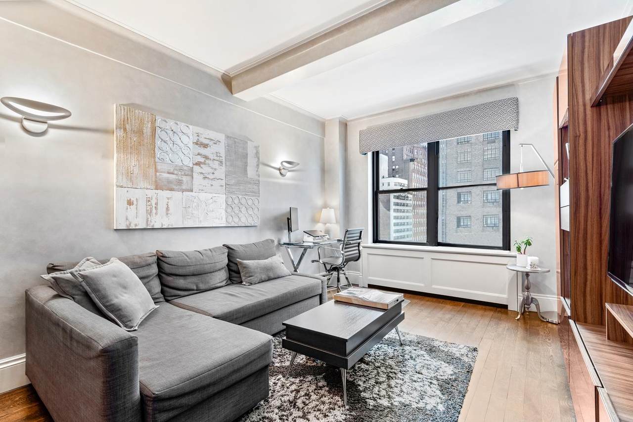7 Park Avenue - Photo 1