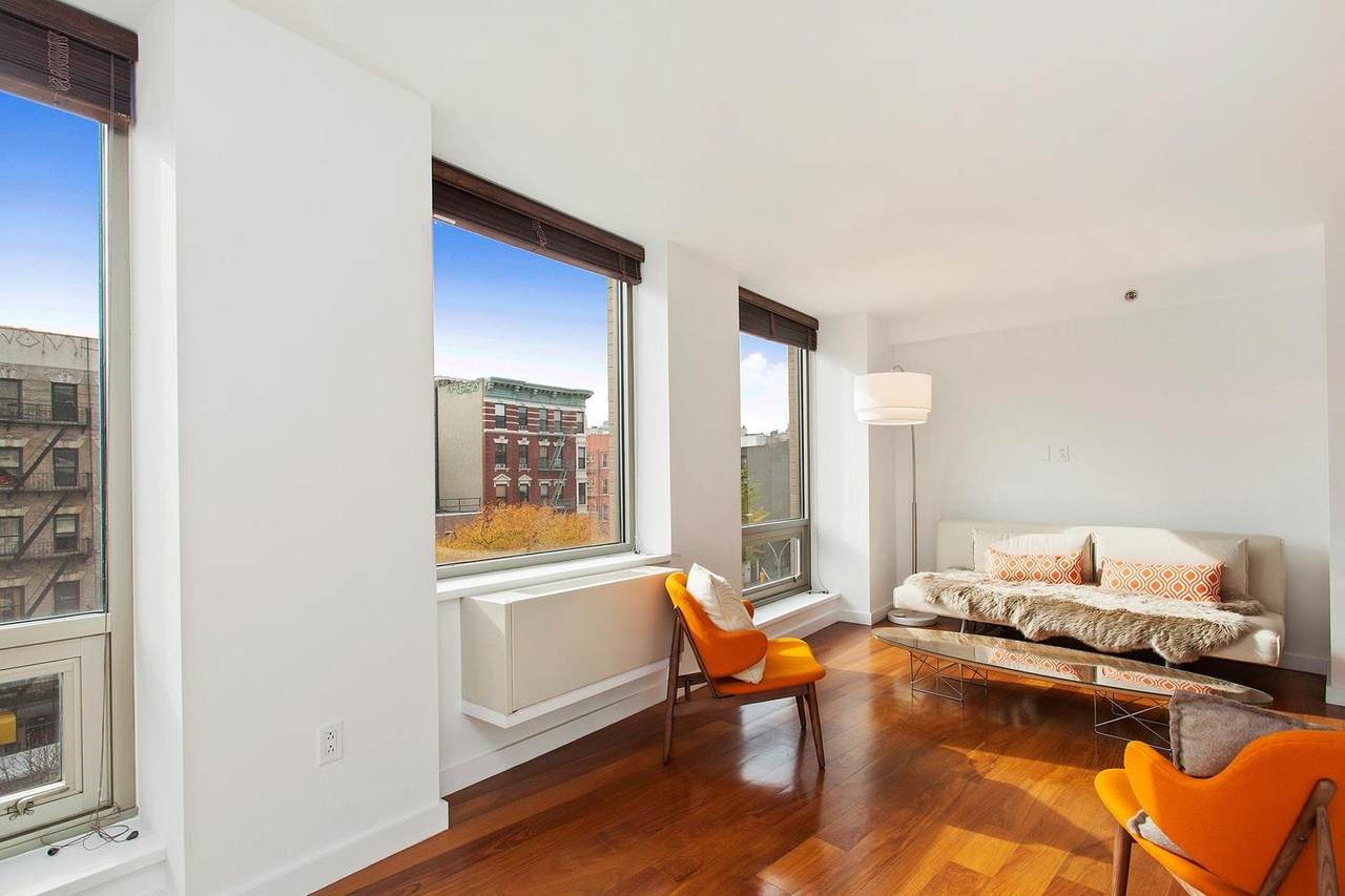 310 Houston Street - Photo 1