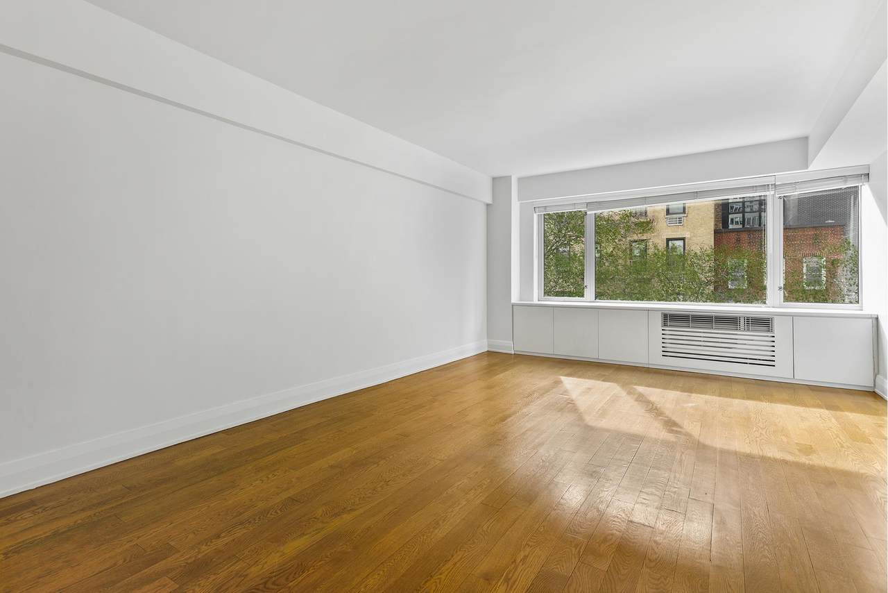 211 51ST Street - Photo 1