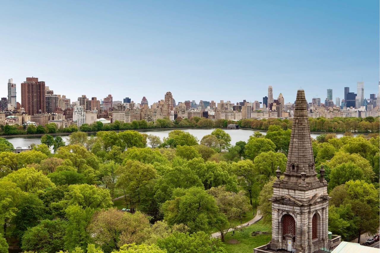 372 Central Park - Photo 1