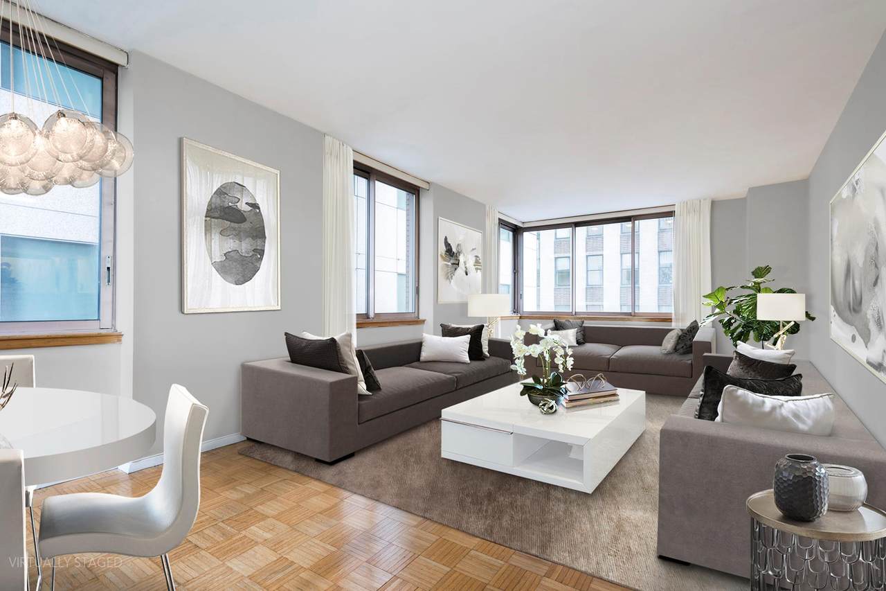 235 40TH Street - Photo 1