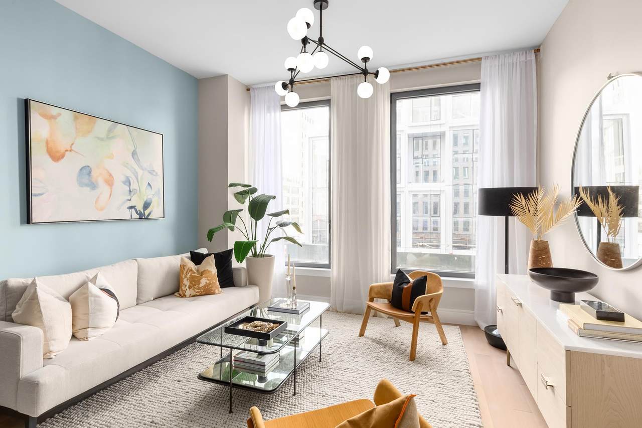 540 6TH Avenue - Photo 1