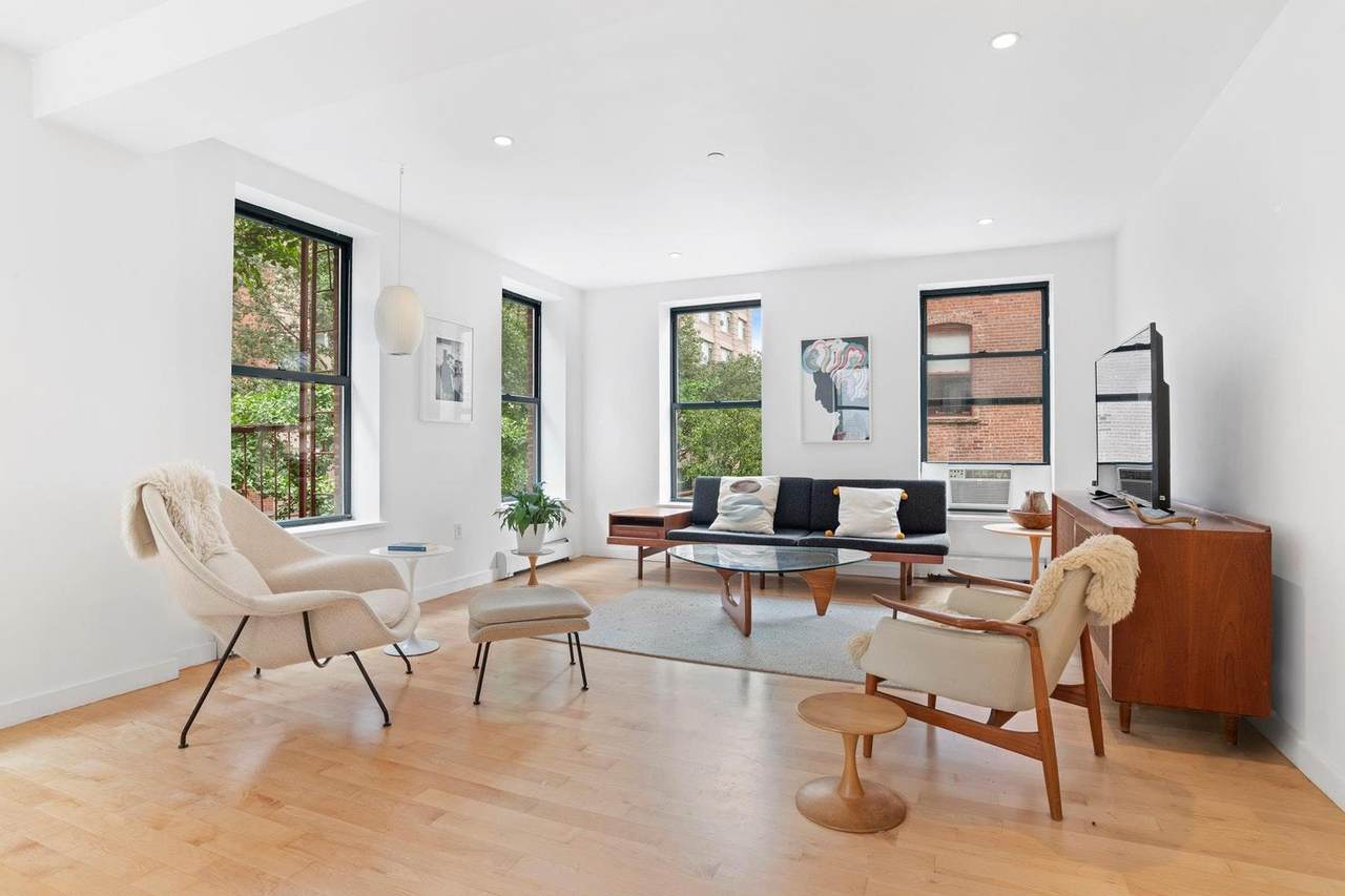 42 Tiffany Place - Photo 1
