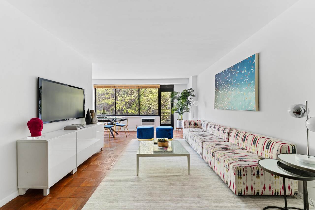 372 Central Park - Photo 1