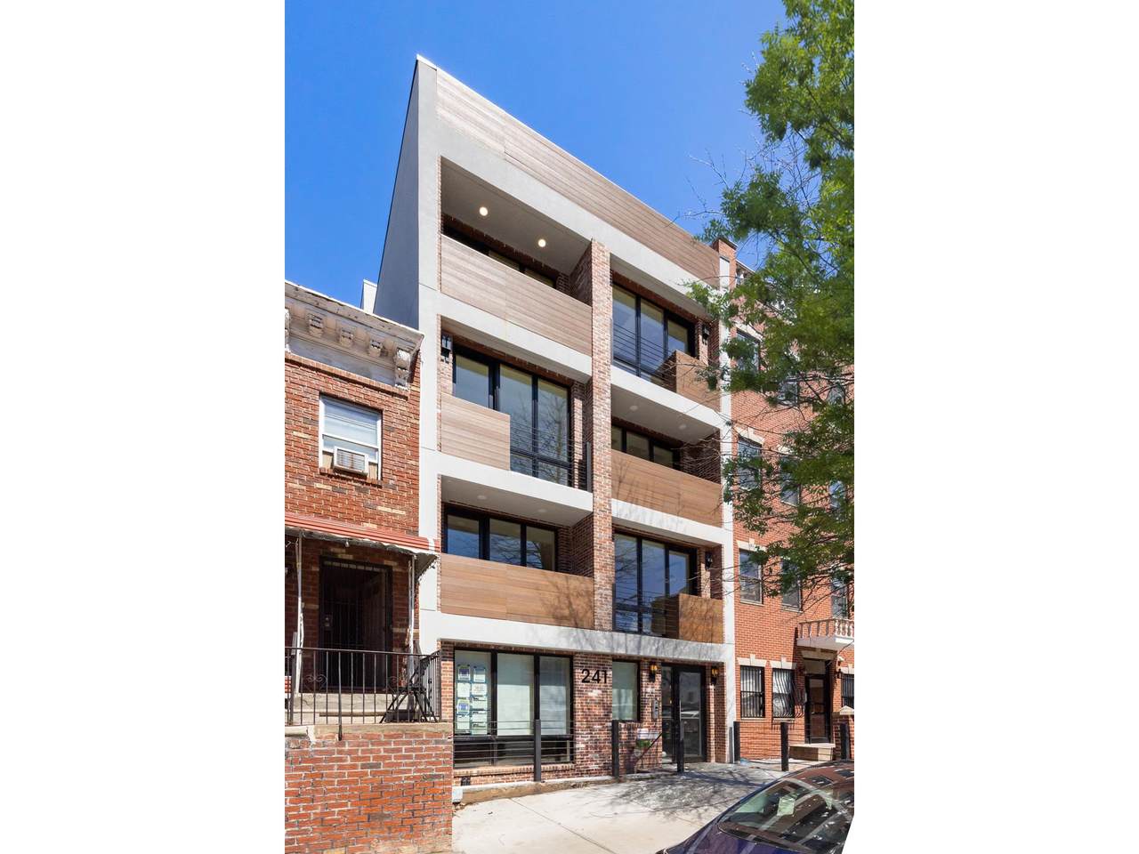 241 16TH Street - Photo 1