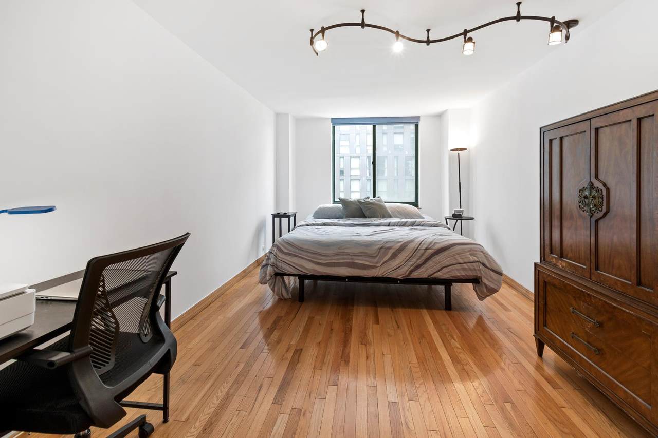 275 Greenwich Street - Photo 1