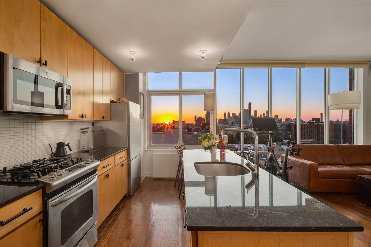 892 Bergen Street - Photo 1