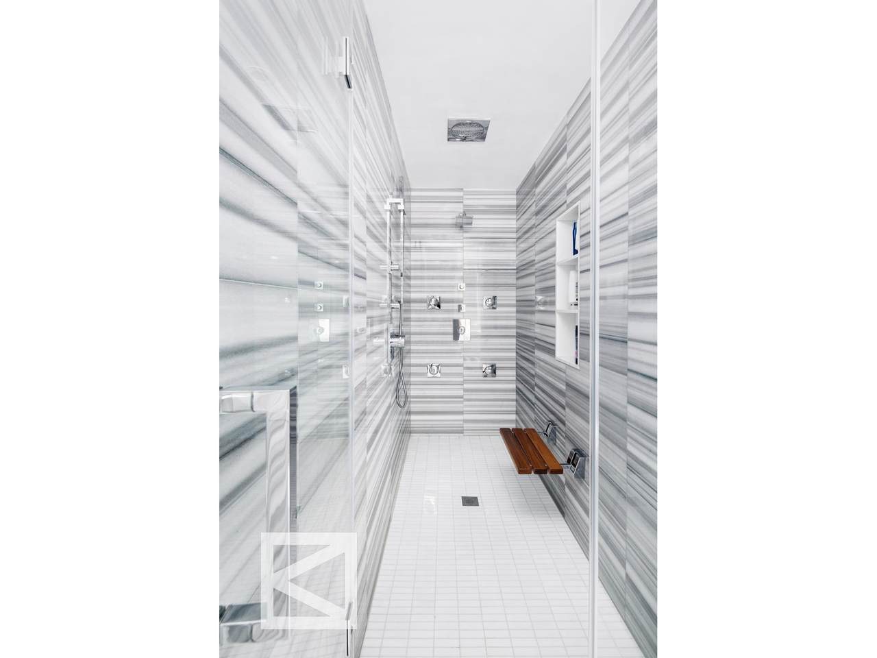 390 End Avenue - Photo 1