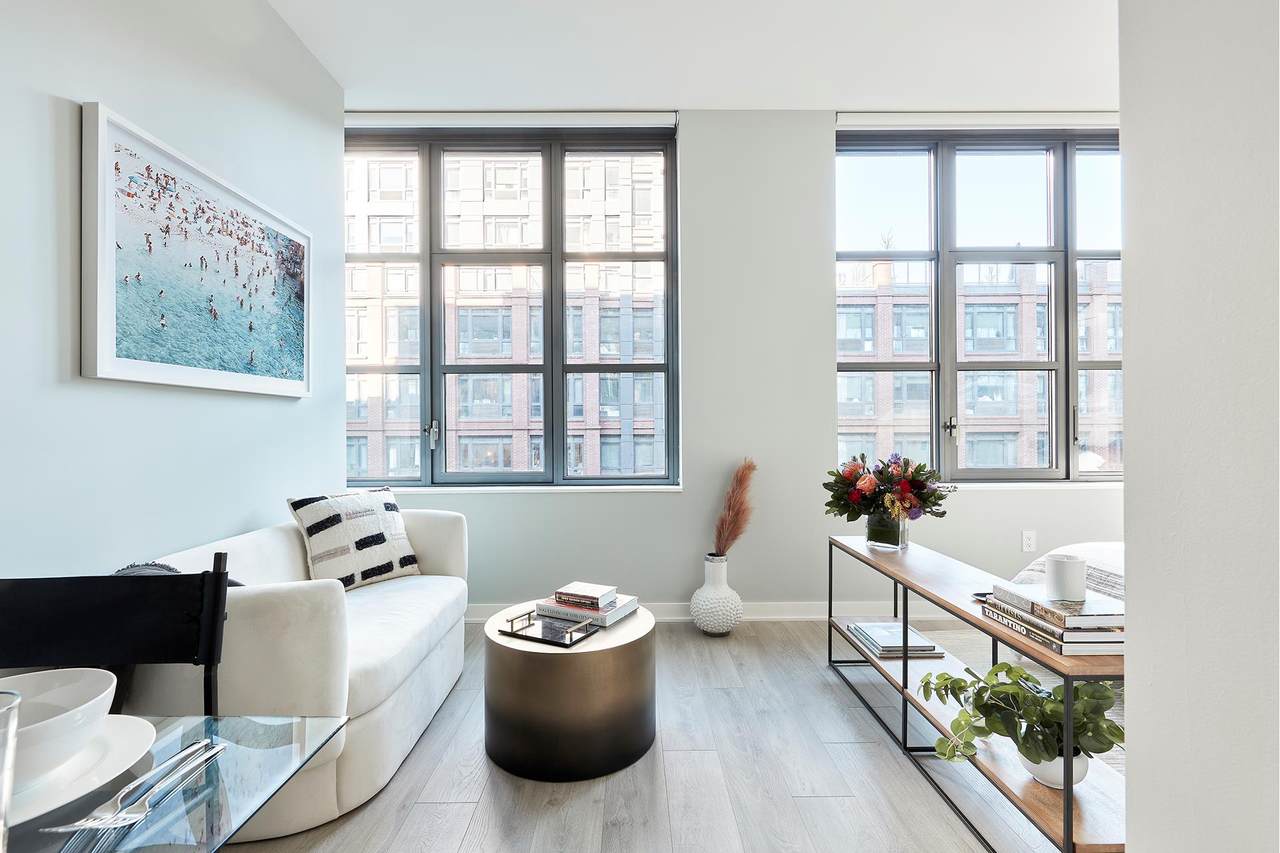 160 Front Street - Photo 1