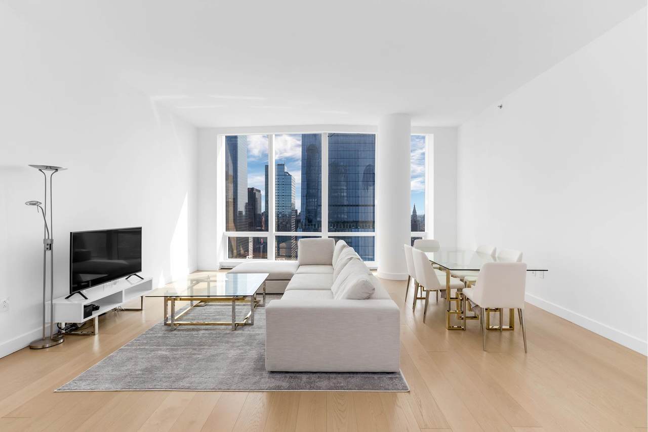 15 Hudson Yards - Photo 1