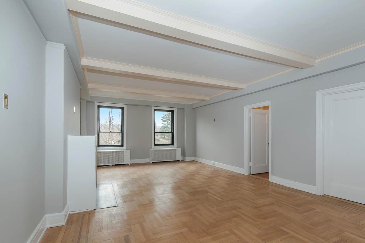 128 Central Park - Photo 1