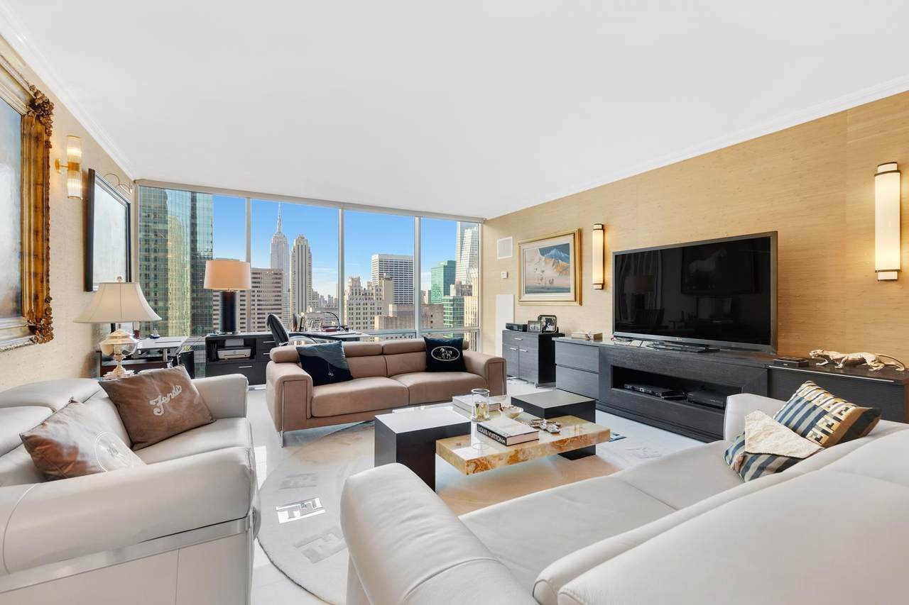 641 5TH Avenue - Photo 1