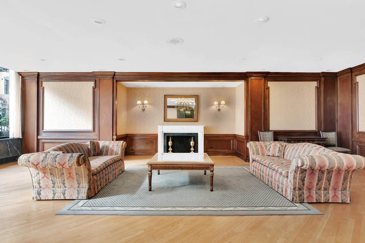 85 Livingston Street - Photo 1