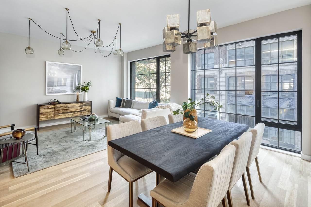 441 37TH Street - Photo 1