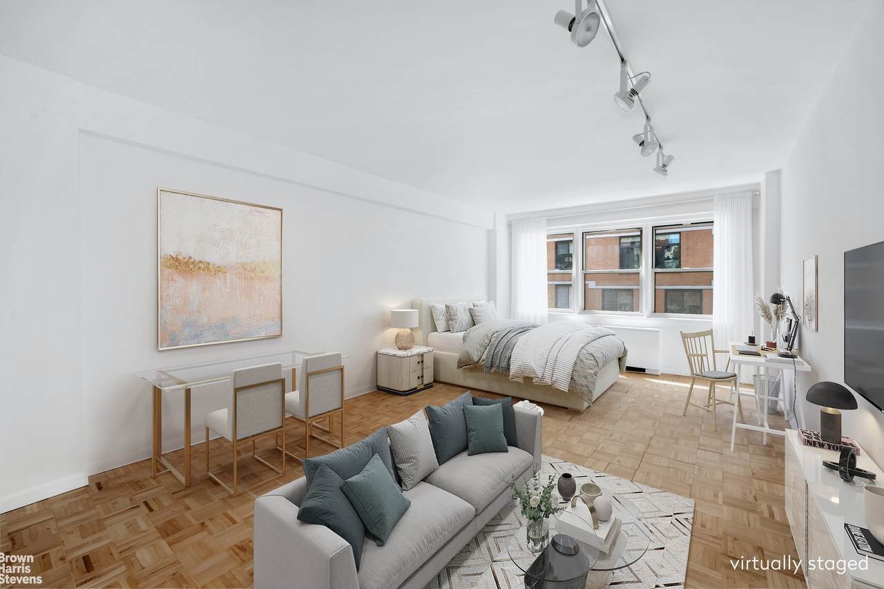 520 81ST Street - Photo 1