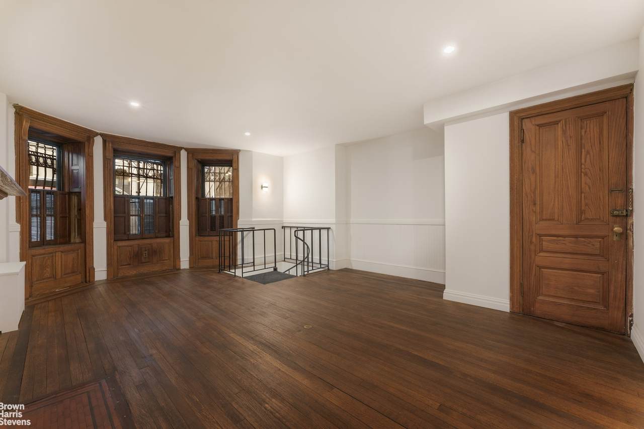 114 81ST Street - Photo 1