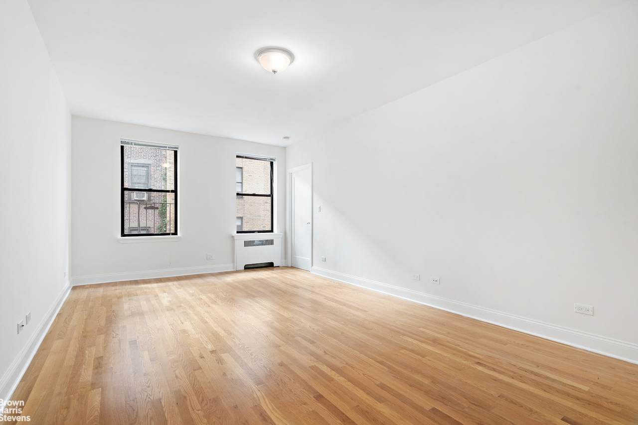 120 89TH Street - Photo 1