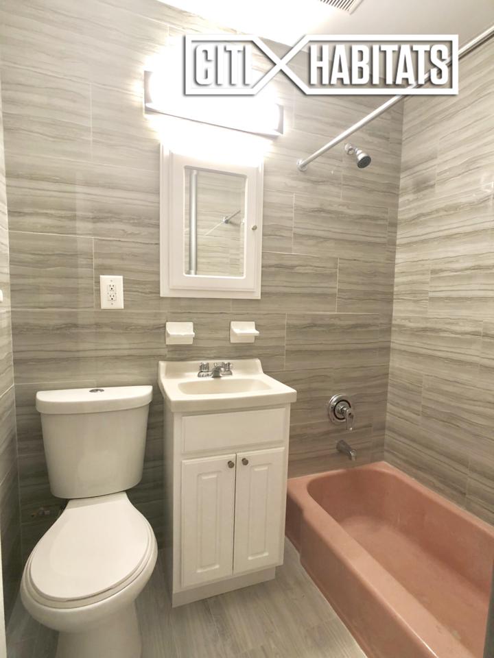 612 137th St - Photo 1