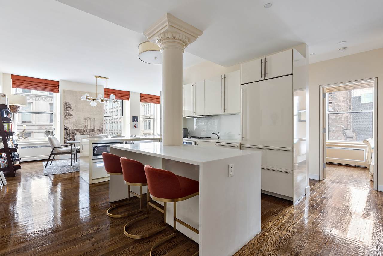 650 6th Avenue - Photo 1