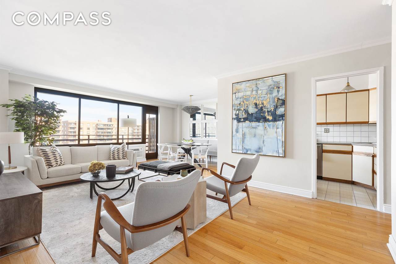 382 Central Park - Photo 1