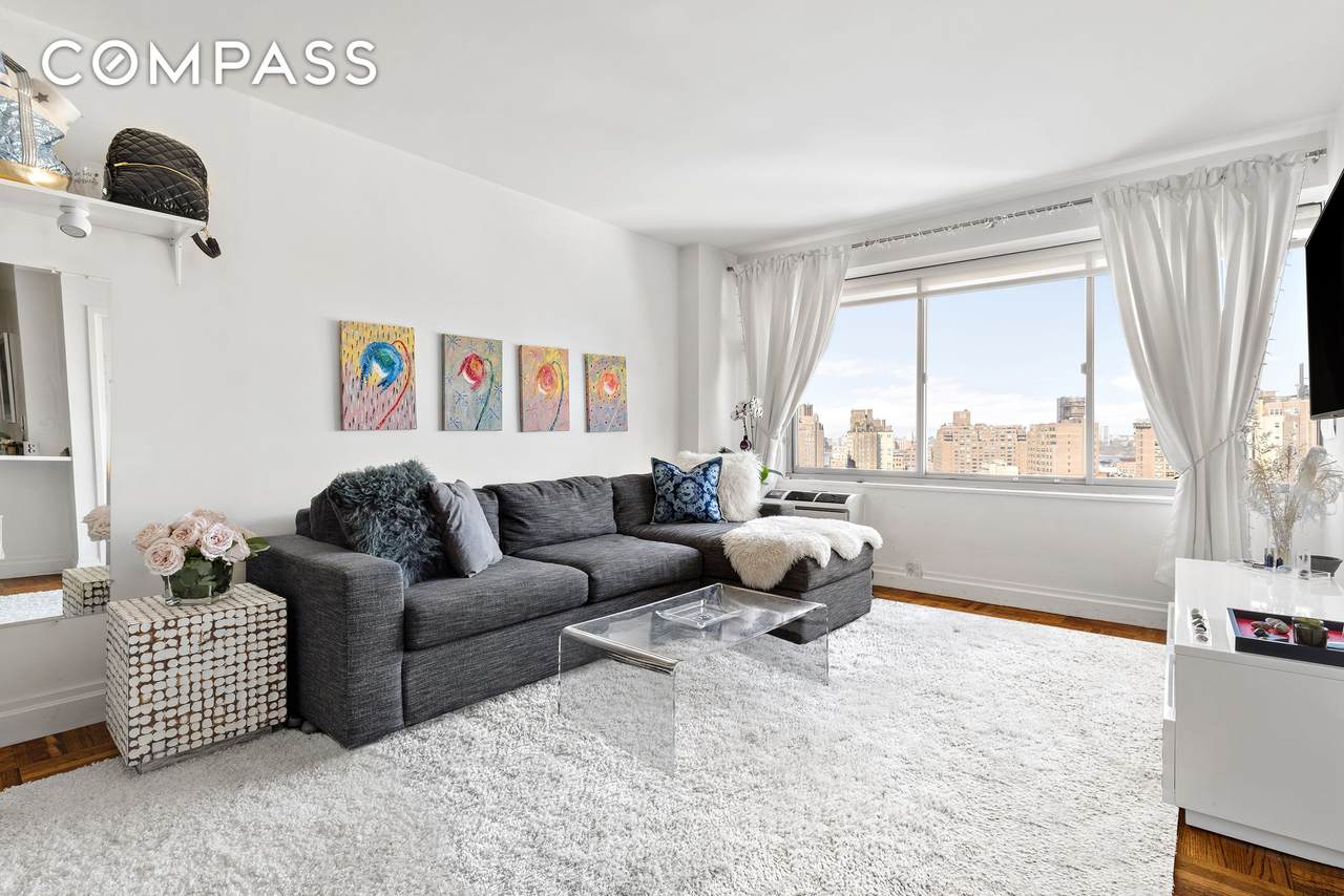 175 12th Street - Photo 1
