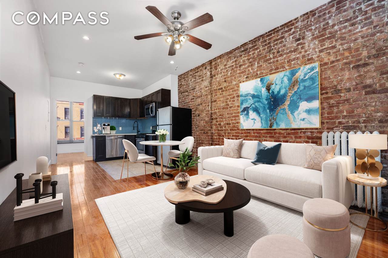 445 Rogers Avenue - Photo 1