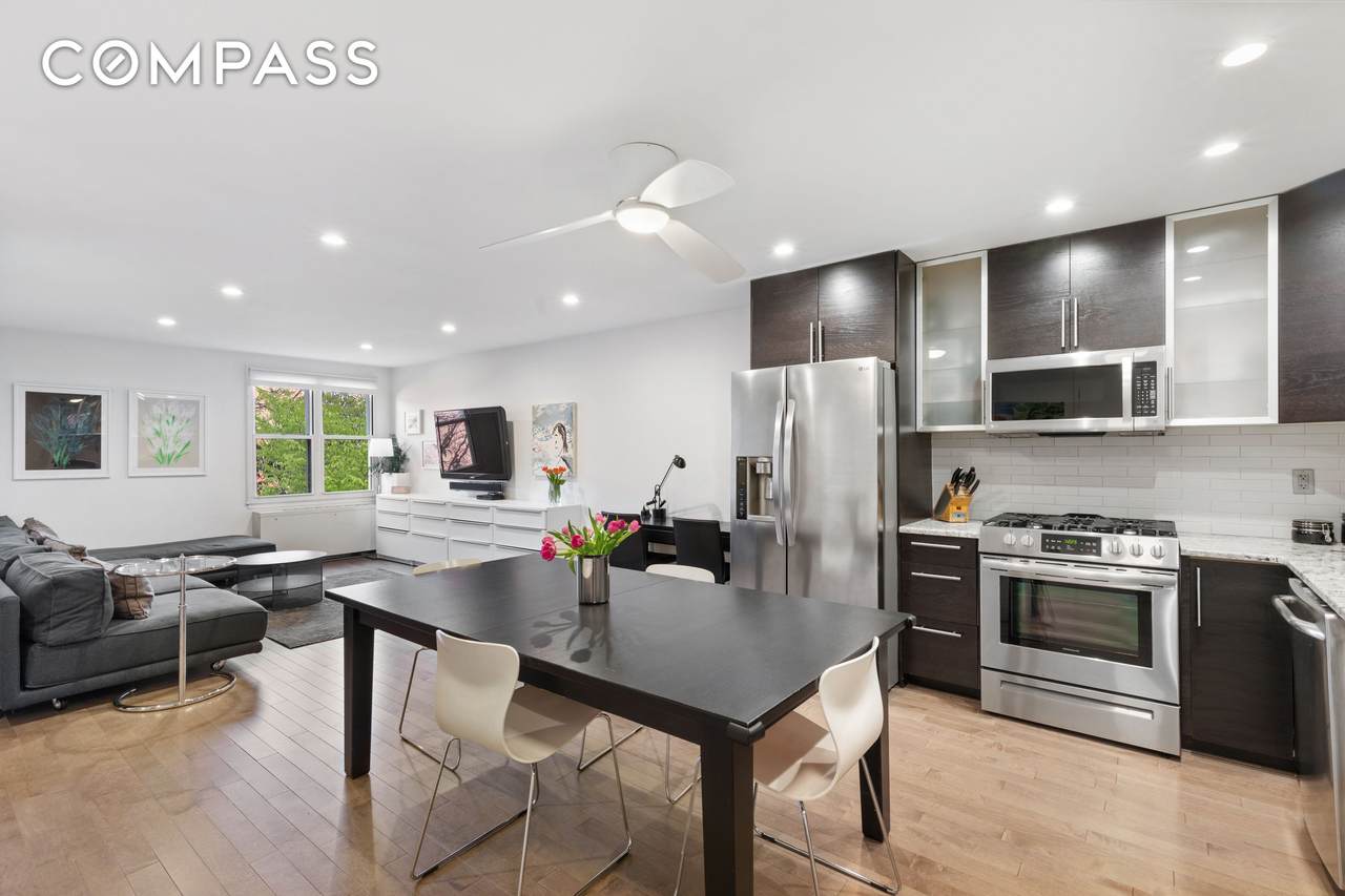 55 Poplar Street - Photo 1