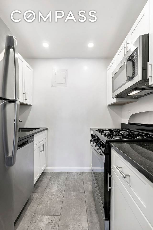 320 58th Street - Photo 1